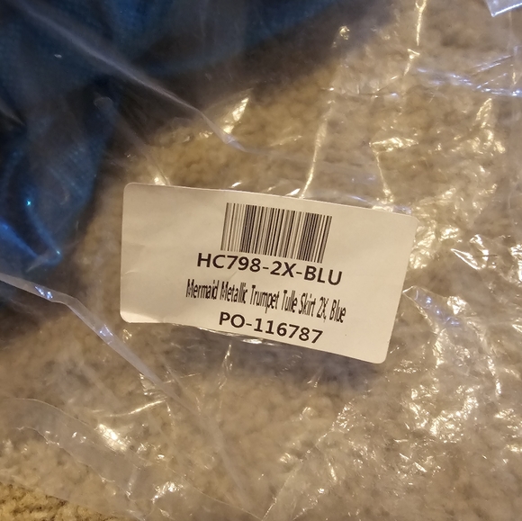 Hips & Curves Blue Mettalic Mermaid Skirt (Tail) (Size 2X) - Picture 5 of 5